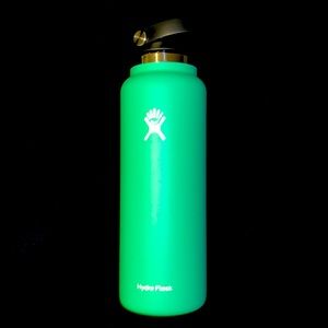 Hydro Flask Beverage Bottle/Carrier (40oz)